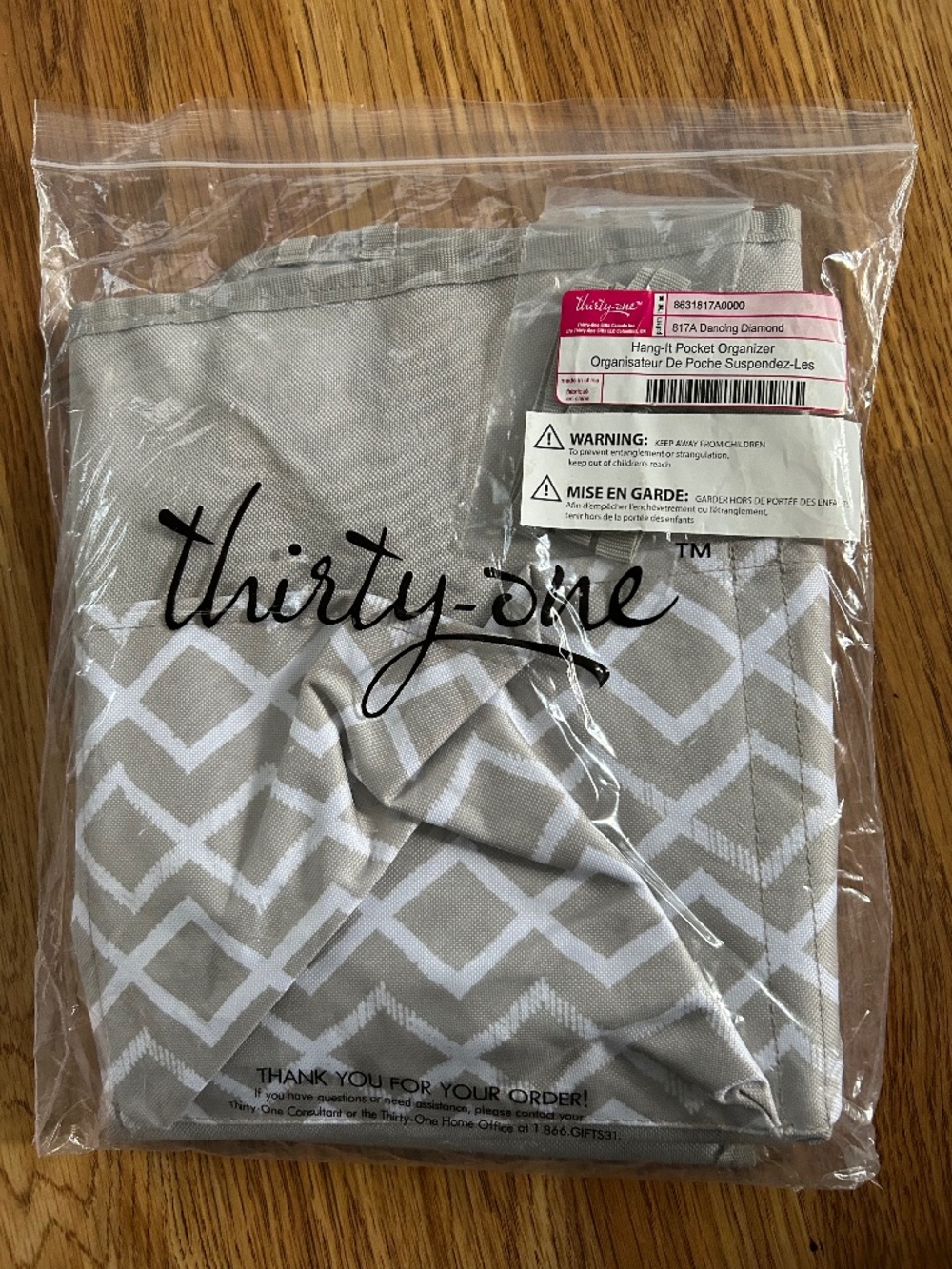 Thirty-One Hang-It Pocket Organizer - Dancing Diamond